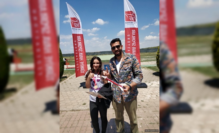 Yatağanlı kız öğrenci, model roket fırlatmada Türkiye şampiyonu oldu