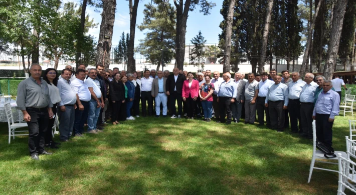 Başkan Günay, Yatağanlı Muhtarlarla Buluştu: “Hizmette Yeni Bir Dönem Başlıyor”