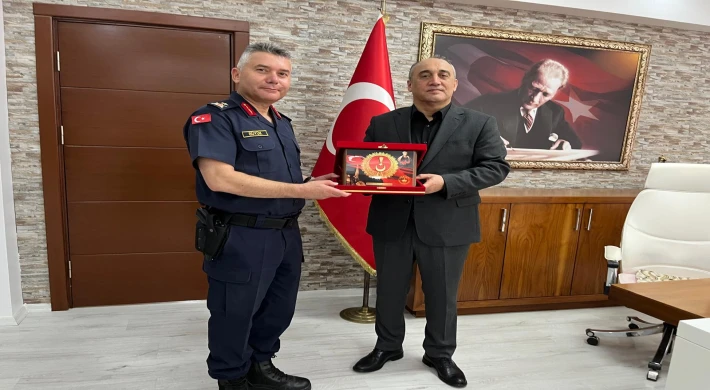 Tuğgeneral Emrullah Büyük’ten Kaymakam Turgay İlhan’a Nezaket Ziyareti