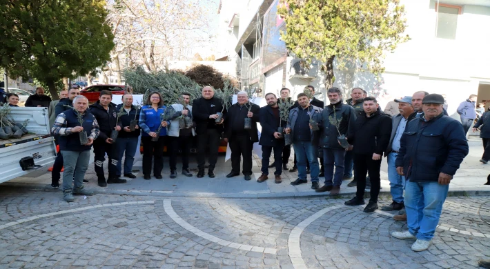 YATAĞAN’DA ÜRETİCİYE ZEYTİN VE CEVİZ FİDANI DESTEĞİ