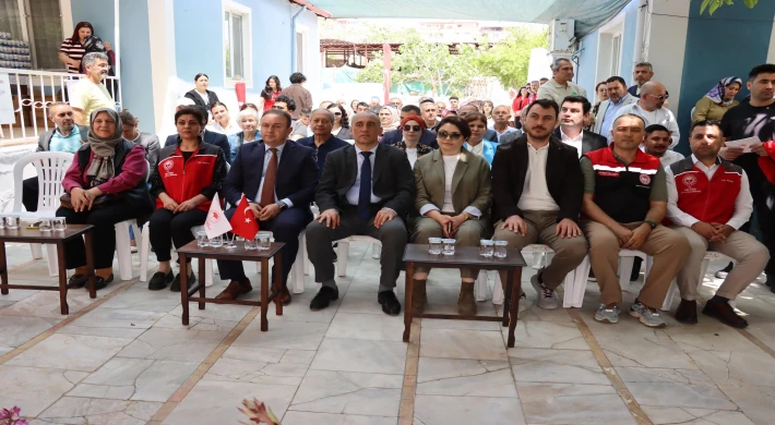 DÜNYA ÇİFTÇİLER GÜNÜ’NDE YATAĞAN’DA ÜRETİCİLERLE BİRLİKTE SALEP HASADI YAPILDI