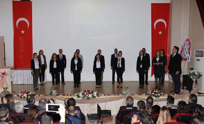 Öğretmenlerin günü törenlerle kutlandı