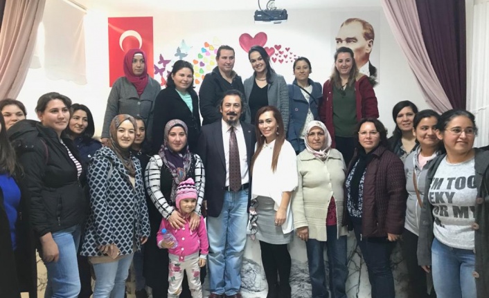 Miniklerin velilerine “Aile tutumları” semineri