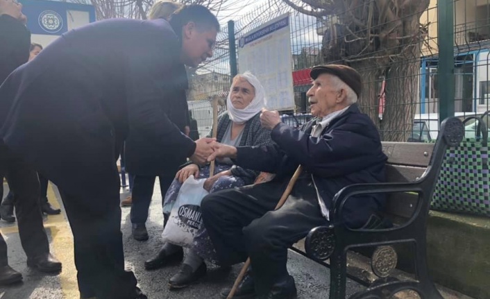 Toksöz, esnafların sorunlarını dinleyerek çalışmalarına başladı