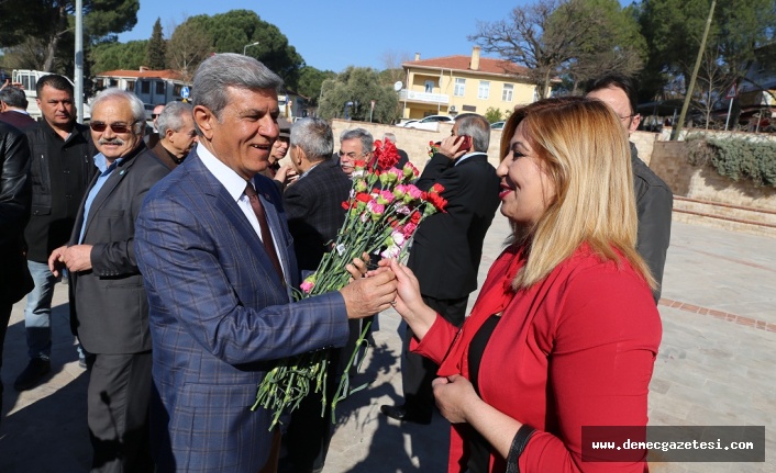 CHP’den 8 Mart’ta çelenkli kutlama