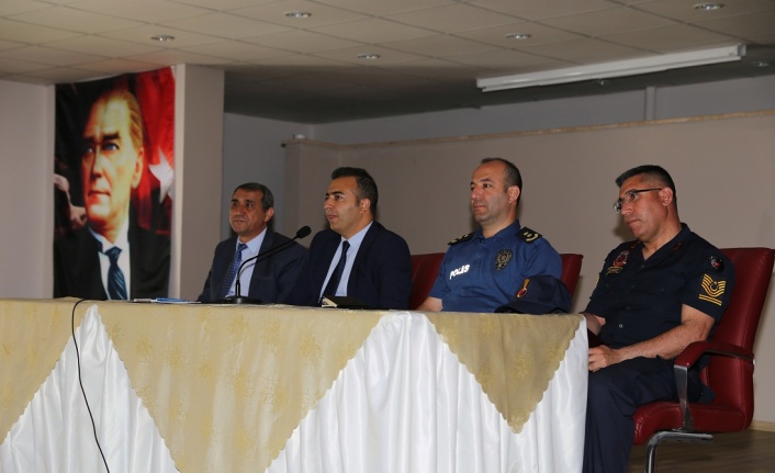 Kaymakam, vatandaşların sorunlarını dinledi
