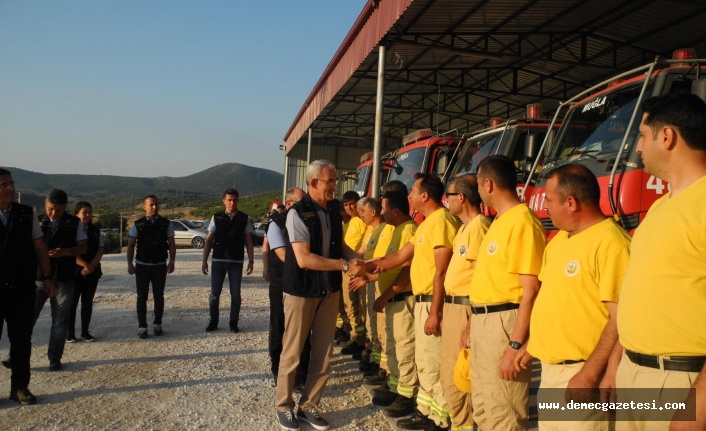 Genel müdür, çalışanlarla tek tek bayramlaştı