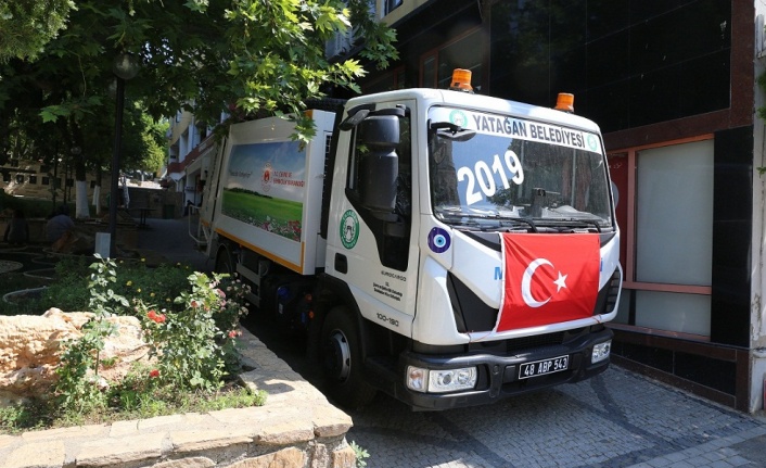 Yatağan Belediyesi’ne yeni çöp kamyonu