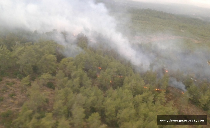 Yıldırım yaktı yağmur söndürdü