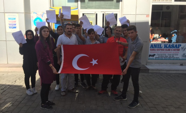 Kavaklıdereli öğrencilerden 15 Temmuz gazilerine ve şehit yakınlarına mektup