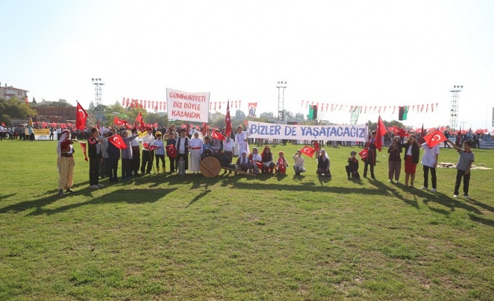 Cumhuriyetin 96’ncı yılı coşkuyla kutlandı