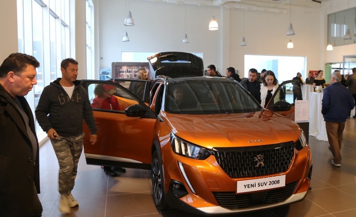 Peugeot 2008 göz kamaştırdı