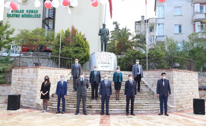 23 Nisan’da sade kutlama