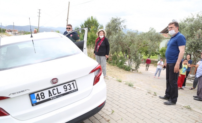 Şoka giren sürücüyü Toksöz sakinleştirdi
