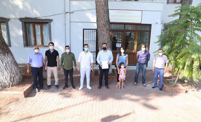 AK Parti İlçe Başkanı Tekin, mazbatasını aldı