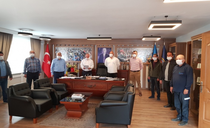 Türk-İş’ten torba kanun teklifine “alkışlı” protesto