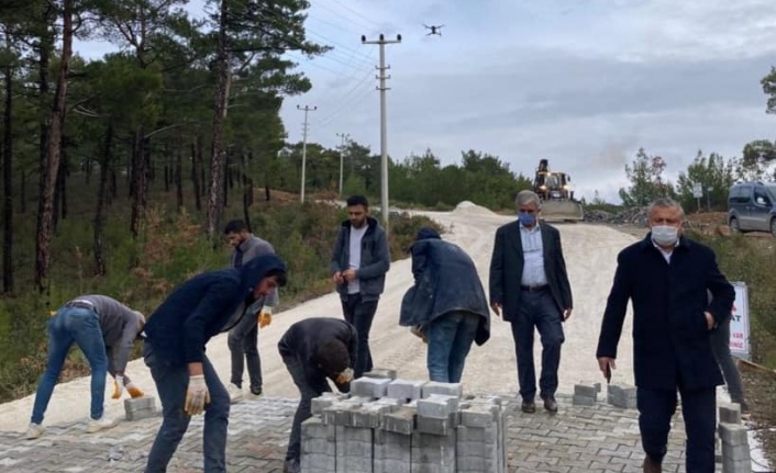 Kavaklıdere’nin yayla yolları, kilitli parke taşıyla buluşuyor