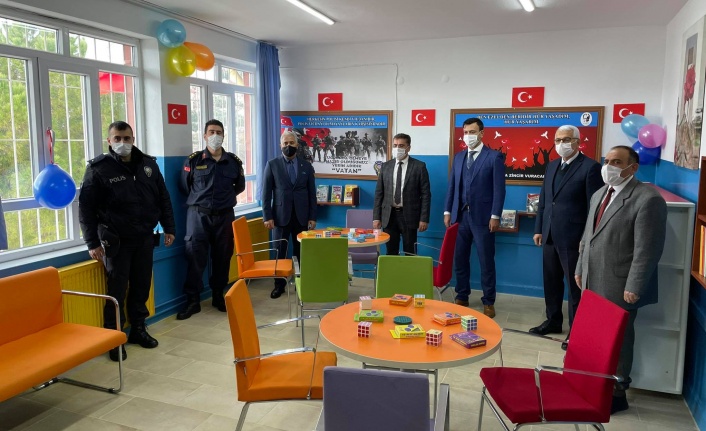 Yatağan’da Polis Amca Kütüphanesi açıldı