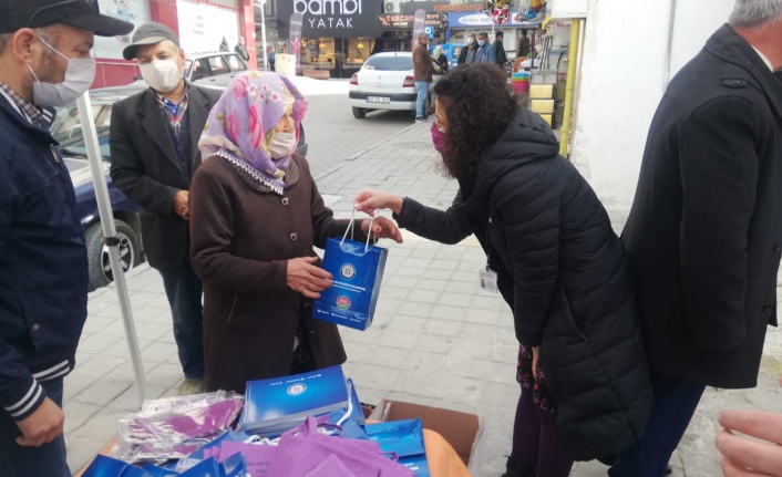 Büyükşehir Belediyesinden 8 Mart Standı
