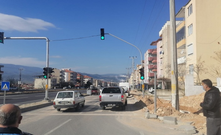 İnönü Bulvarı’na yapılacak duraklar için çalışma başlatıldı