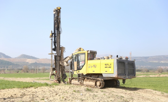 Toksöz’ün girişimleriyle, sismik araştırmalar durduruldu
