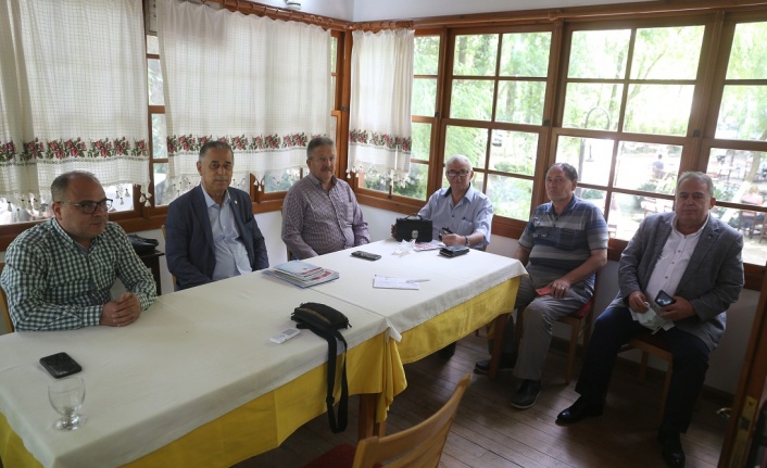 Özcan, Yatağanlı gazetecilerle bir araya geldi