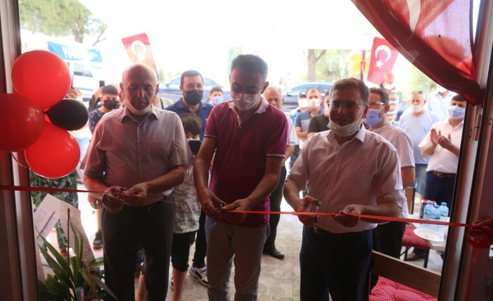 Cansın Restoran, davul-zurna eşliğinde açıldı