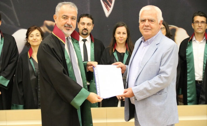 Cumhur Uzun mazbatasını aldı