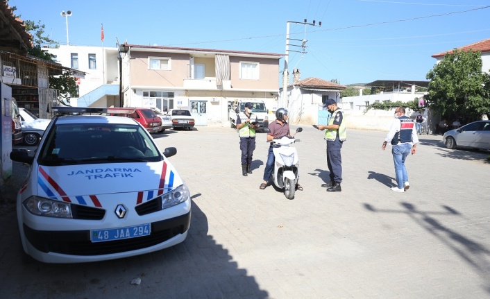 Onlarca “kural tanıyamayan” motosiklet, trafikten men edildi