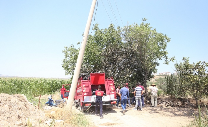 Elektrik tellerinden sıçrayan kıvılcımlar, yangına neden oldu