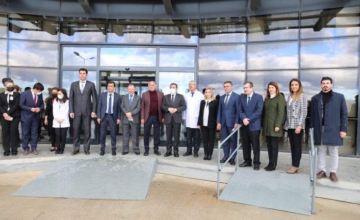 Yatağan Devlet Hastanesi’ne 6+1 Diyaliz Ünitesi ve 1,2 Milyon Lira Değerinde Tomografi Cihazı