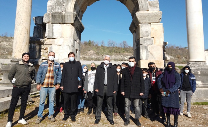 Yatağan İmam Hatip Lisesi Öğrencilerinden Stronekia’da Cuma Namazı