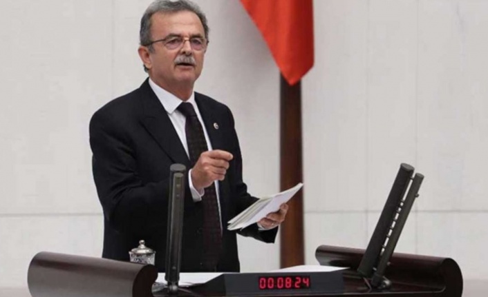 GİRGİN: ÖZGÜR BASIN BAYRAĞINI DÜŞÜRMEYEN GAZETECİLERİN MESLEKİ DİRENİŞİ OLMASA BASININ “B” SİNDEN BAHSEDEMEZDİK