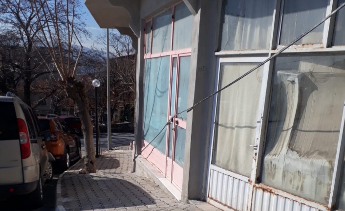 7 AYDIR SÜREN KABLO ESARETİ