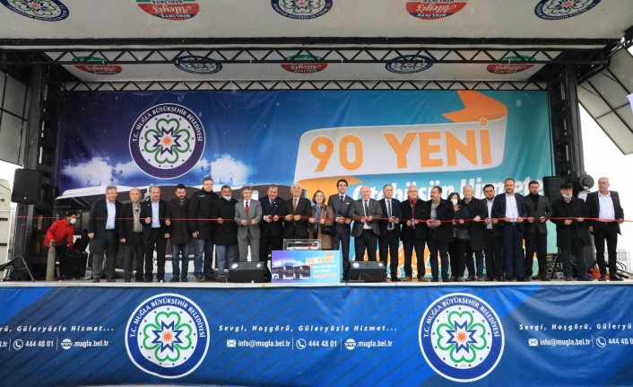 Büyükşehir 90 yeni otobüsü Muğlalıların hizmetine sundu
