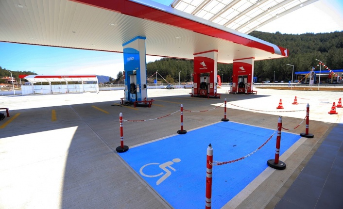 Büyükşehir Tarafından Kurulan Akaryakıt İstasyonu Hizmete Girdi