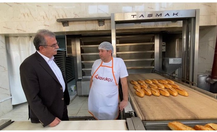 GİRGİN: FIRINCI DERTLİ, ZAM YAP İSTESE VATANDAŞ EKMEK ALAMAYACAK ZAM İSTEMESE FIRINI KAPATMAK ZORUNDA KALACAK