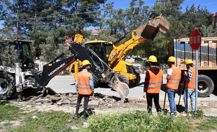 BOZÜYÜK MAHALLESİ DOĞALGAZA KAVUŞUYOR!