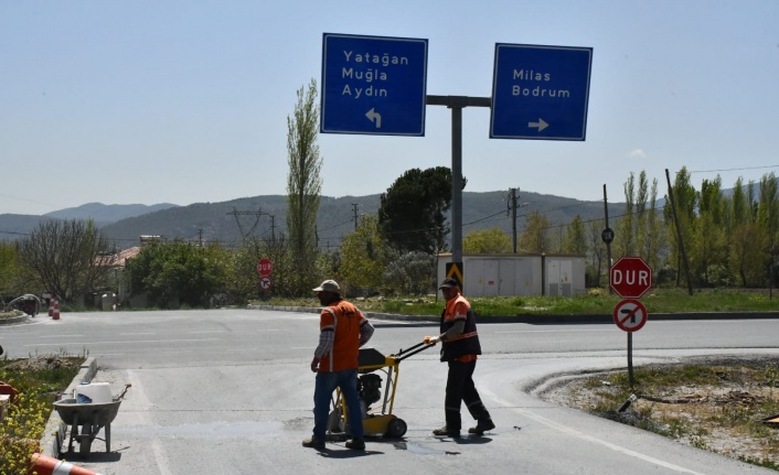 Turgut Kavşağına sinyalizasyon sistemi kuruluyor