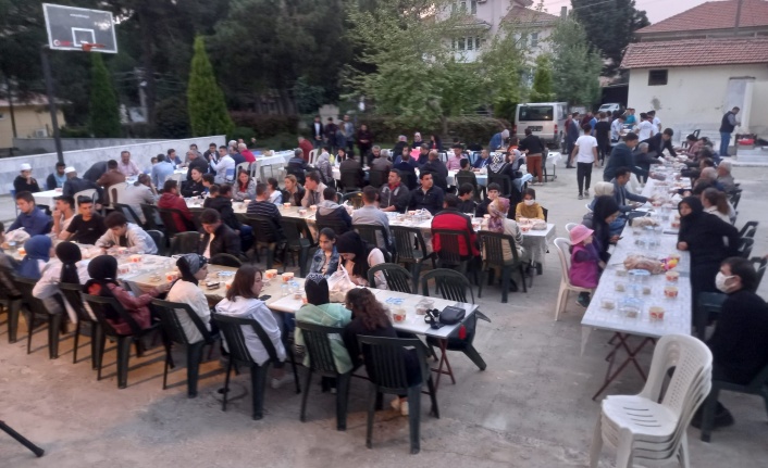 Yatağan İmam Hatip Lisesinde İftar Programı düzenlendi.