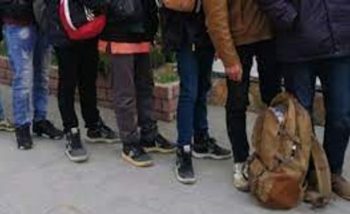 JANDARMA EKİPLERİ KAÇAK GÖÇMENLERE GÖZ AÇTIRMIYOR