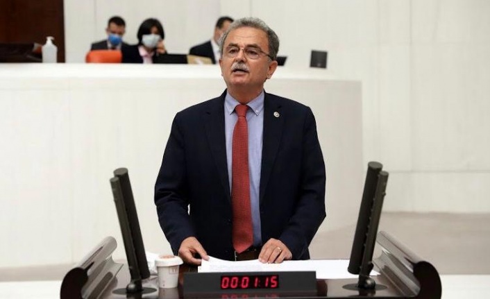 GİRGİN RAPORLU HASTALARIN İLAÇ ÇİLESİNİ MECLİS’E TAŞIDI
