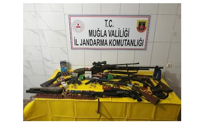 Tarihi eser operasyonunda cephanelik çıktı