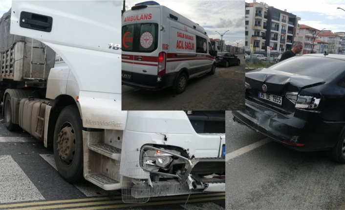 BULVARDA KAZA: 1’İ ÇOCUK 2 YARALI