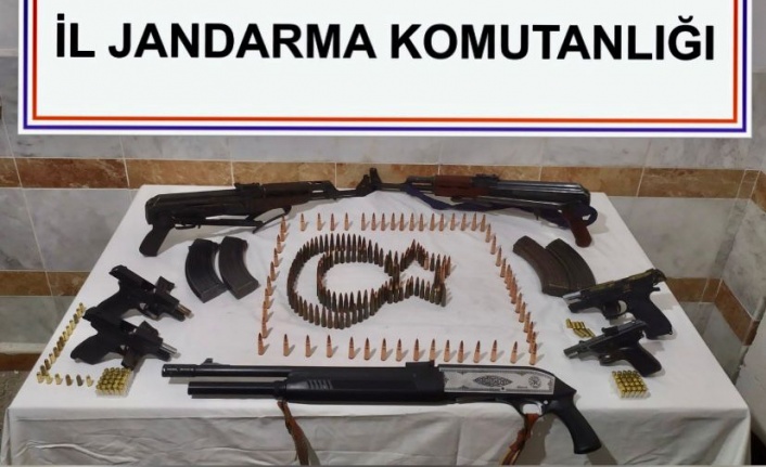 CEPHANELİK GİBİ EVE OPERASYON: 1 GÖZALTI