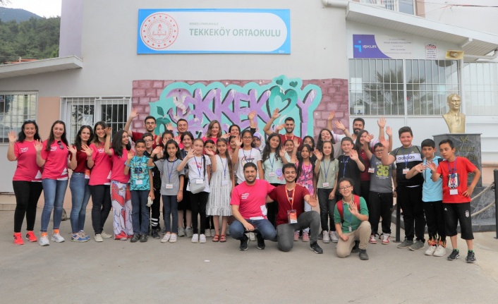 Aydem Perakende ve Gediz Perakende, “Enerjinle Gelecek Senin” Projesi ile Öğrencilerle Yeniden Buluşuyor