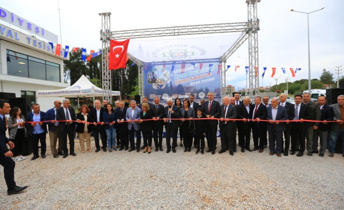 Yatağan’da Yüzme Havuzu ve Sosyal Tesisi Açıldı