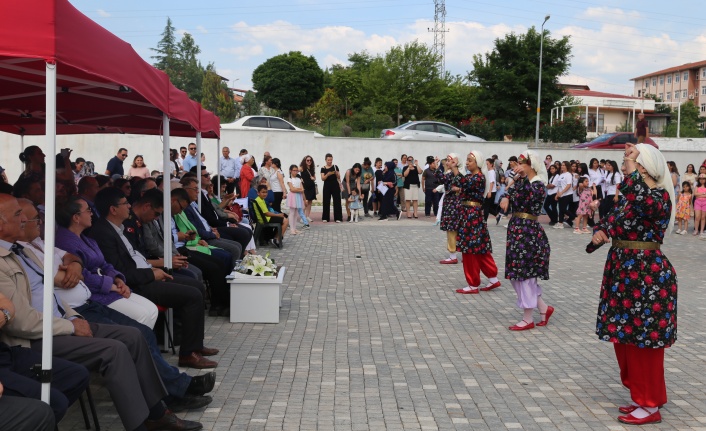 Halk Eğitim Merkezi’nden yıl sonu sergisi