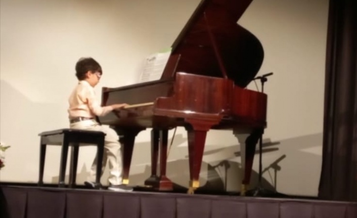 Minik Öğrencilerden Dev Konser