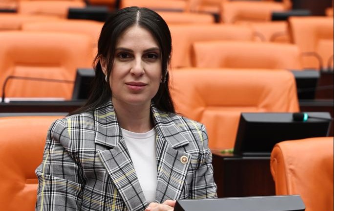 Muğla’da mezarlık temizliğine götürülen öğrenciler Meclis gündeminde 